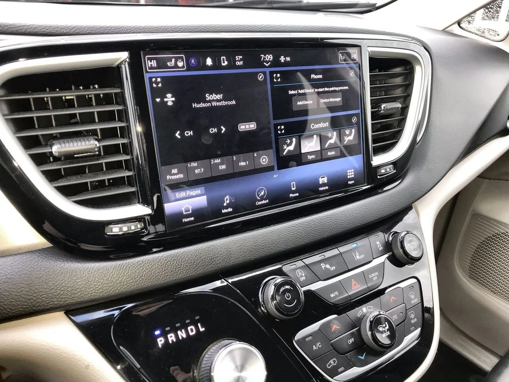 Used 2024 White Chrysler Touring L image 16