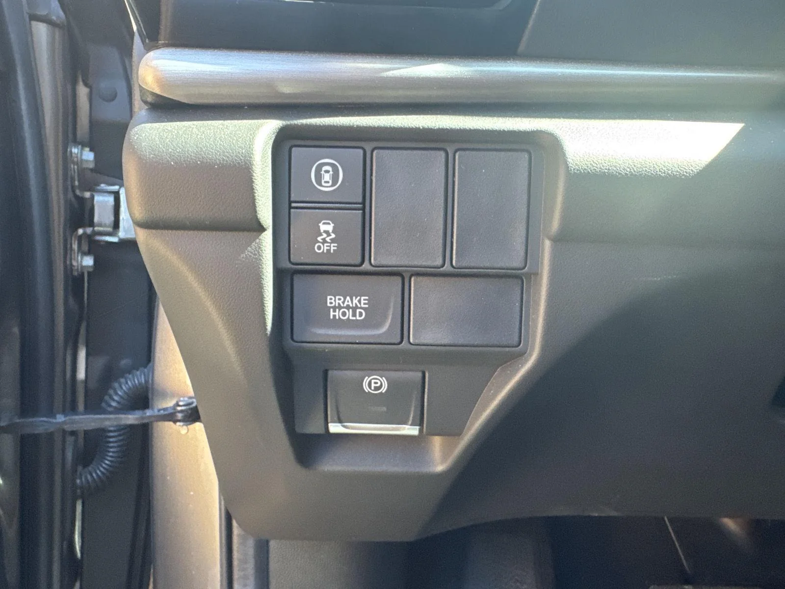Used 2024 Liquid Carbon Metallic Acura SH-AWD image 13