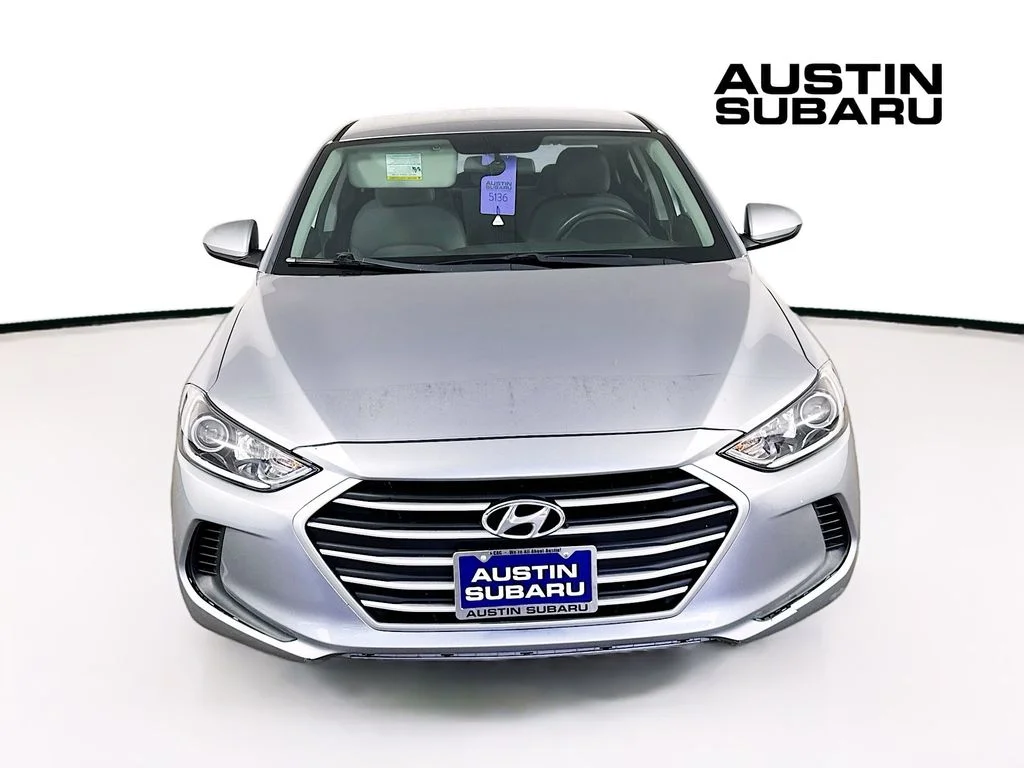 Used 2017 Gray Hyundai SE image 2