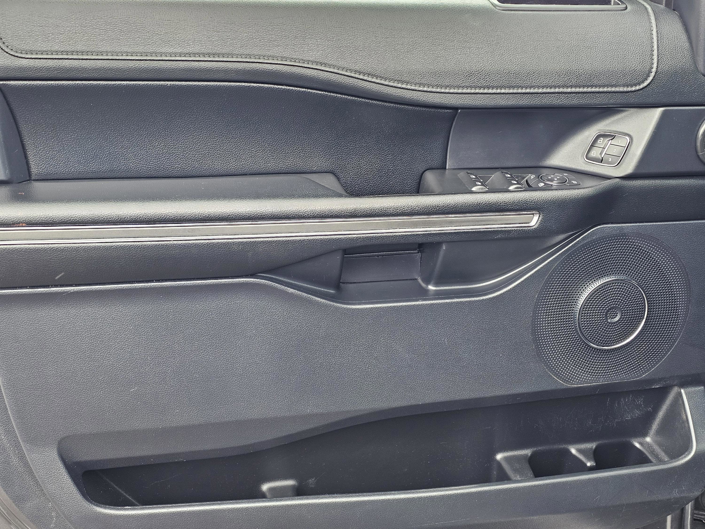 Used 2020 Magnetic Metallic Ford XLT image 14