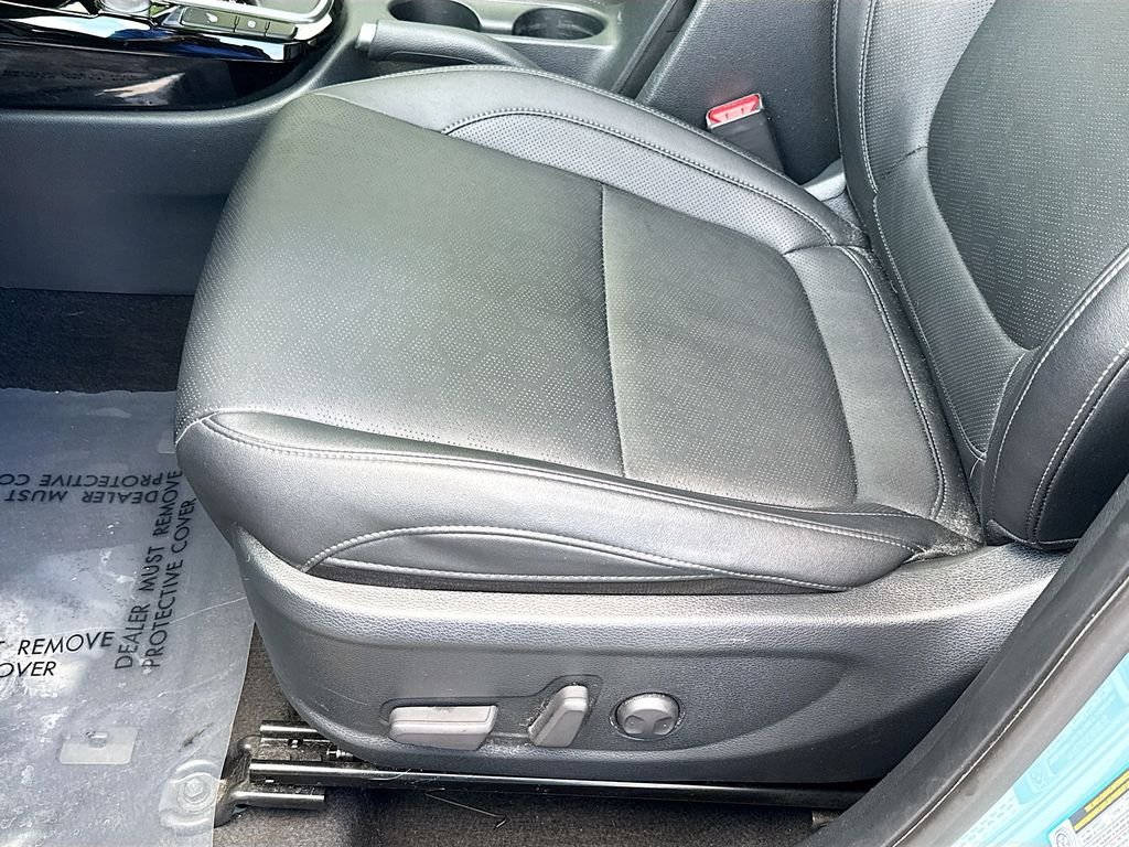 Used 2024 Pluton Blue Kia EX image 19