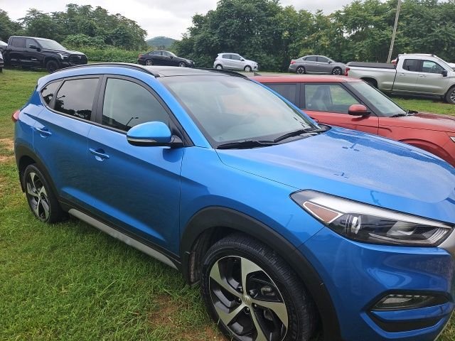 Used 2018 Blue Hyundai Value image 2
