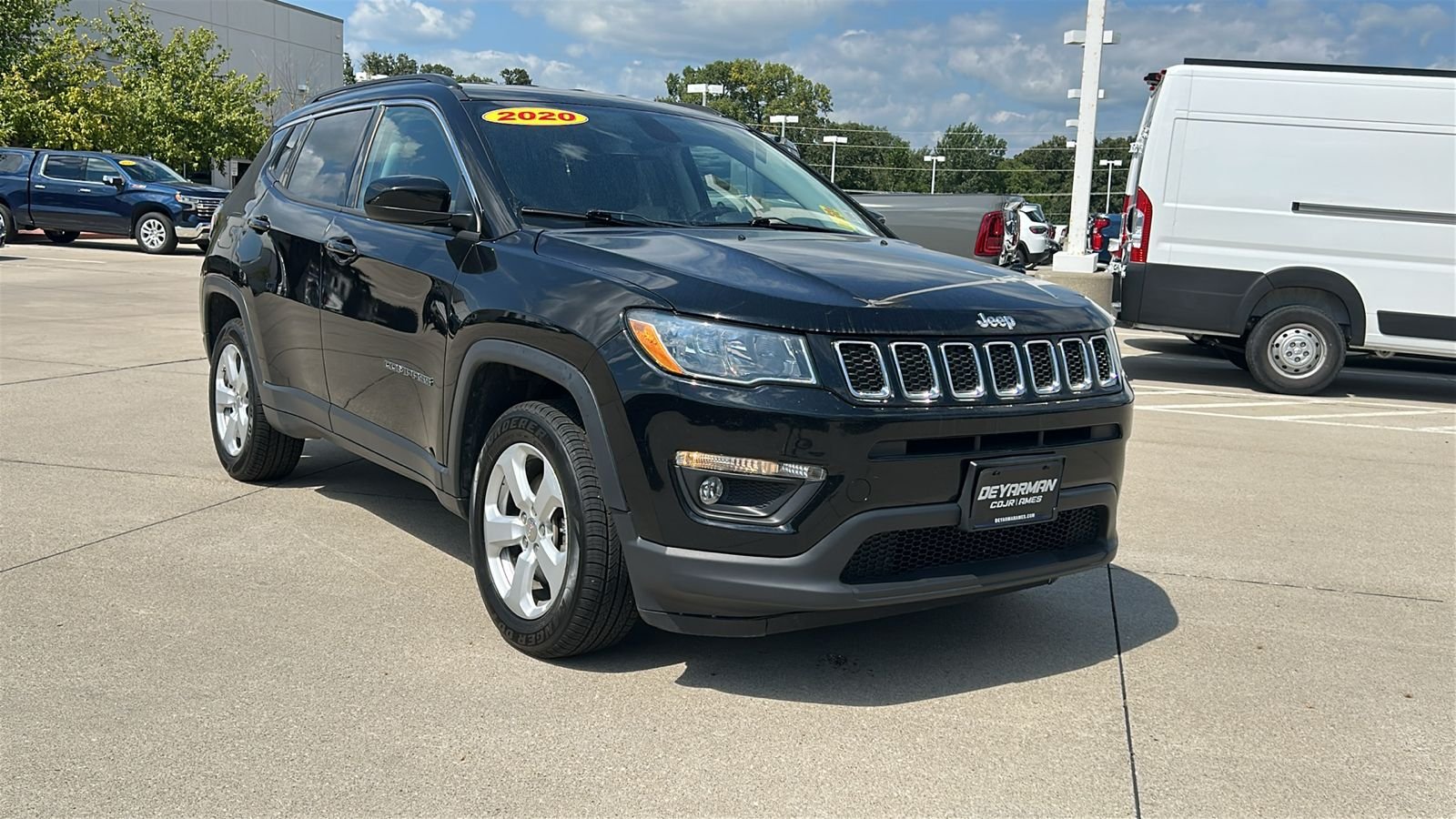 Used 2020 Black Jeep Latitude image 2