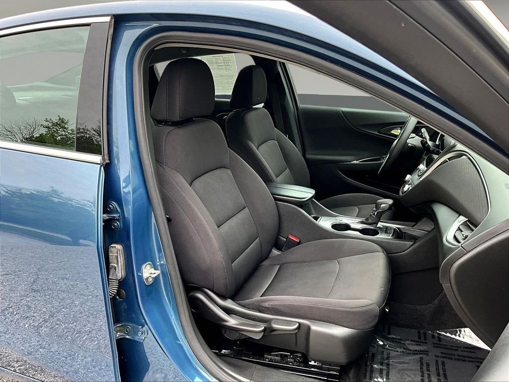 Used 2024 Blue Chevrolet LT image 25