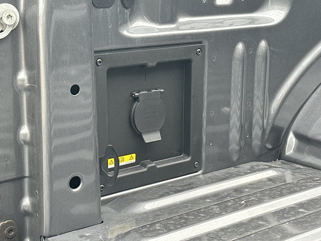 Used 2025 Carbonized Gray Metallic Ford XLT image 14