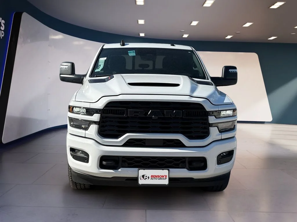 New 2026 White Ram Black Express image 8