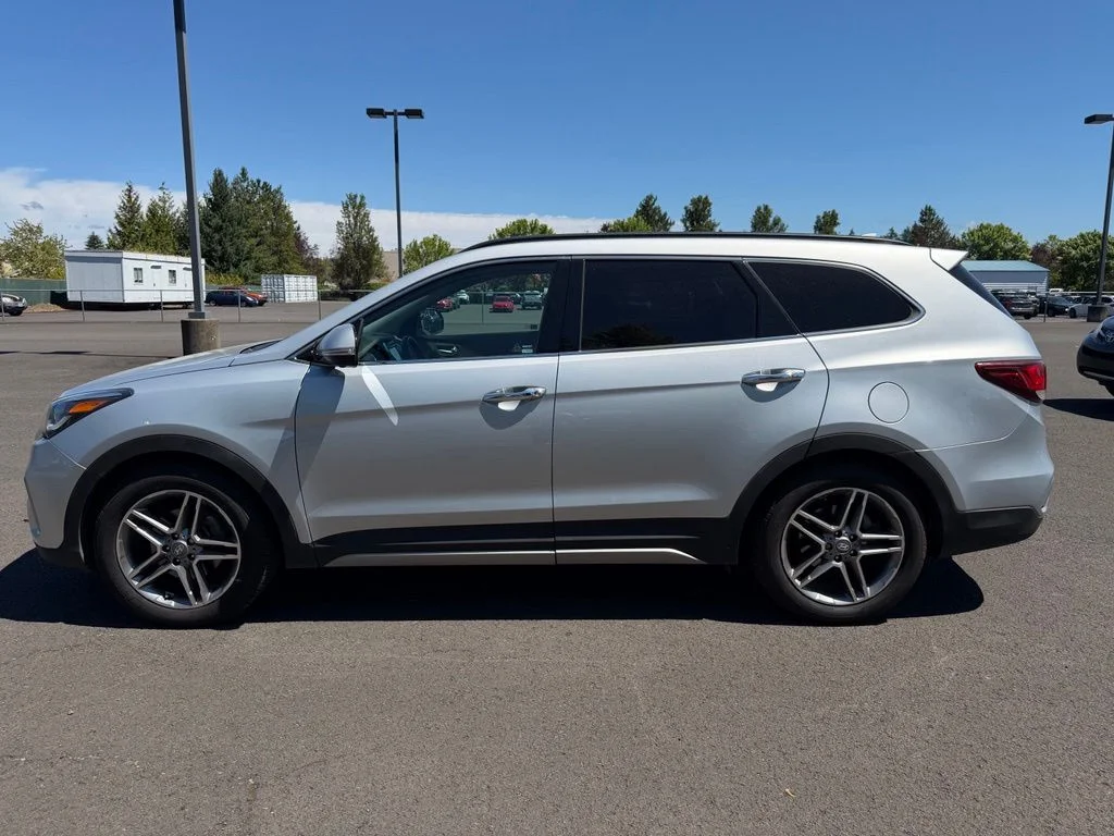 Used 2017 Circuit Silver Hyundai Limited Ultimate image 5