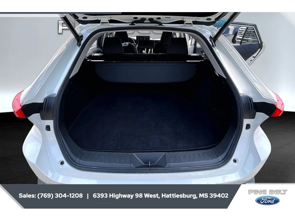 Used 2021 Blizzard Pearl Toyota LE image 21