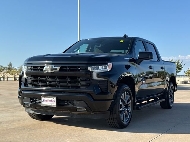 Used 2025 Black Chevrolet RST image 3