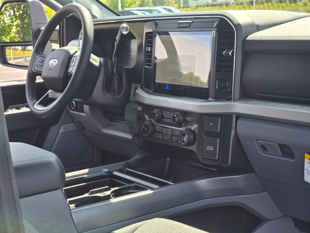 2026 Ford F-350 Super Duty XLT - Photo 7