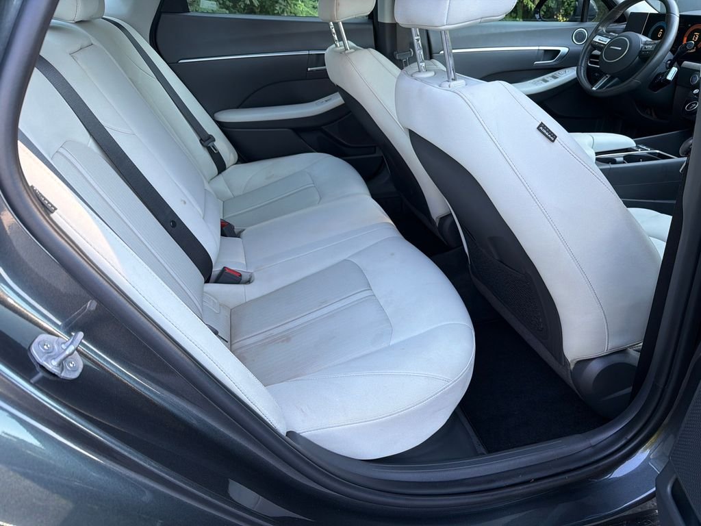 2024 Hyundai Sonata Hybrid SEL - Photo 15
