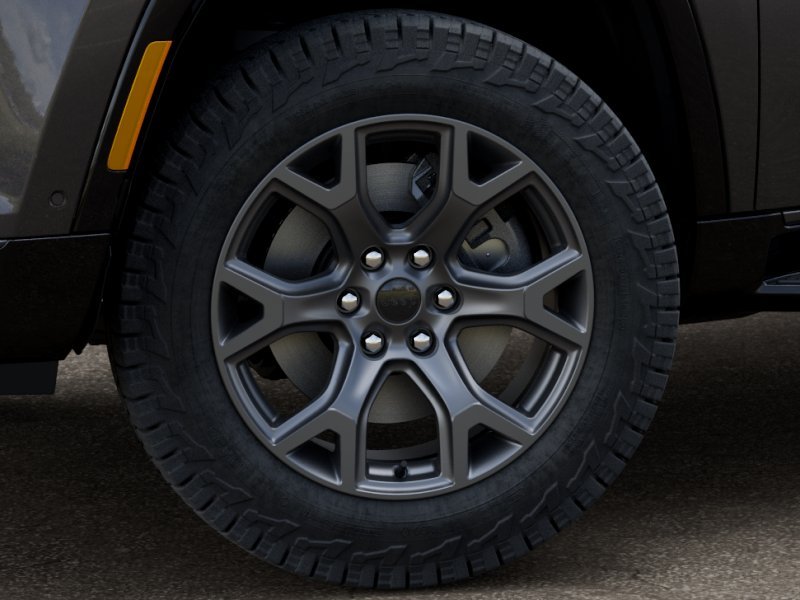 New 2026 Baltic-Gray Metallic Clear-Coat Exterior Paint Jeep Upland image 34