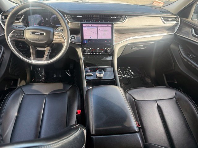 Used 2023 White/off-white Jeep Limited image 22