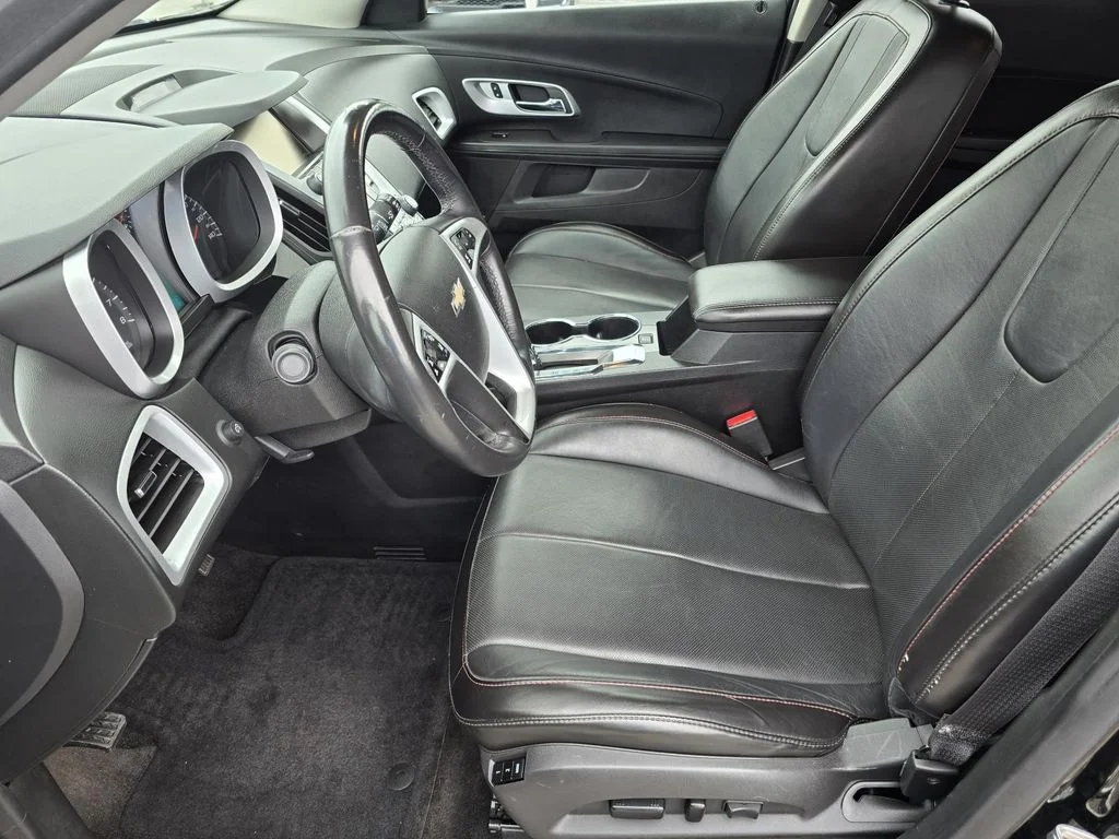 Used 2016 MOSAIC BLACK METALLIC Chevrolet LTZ image 9