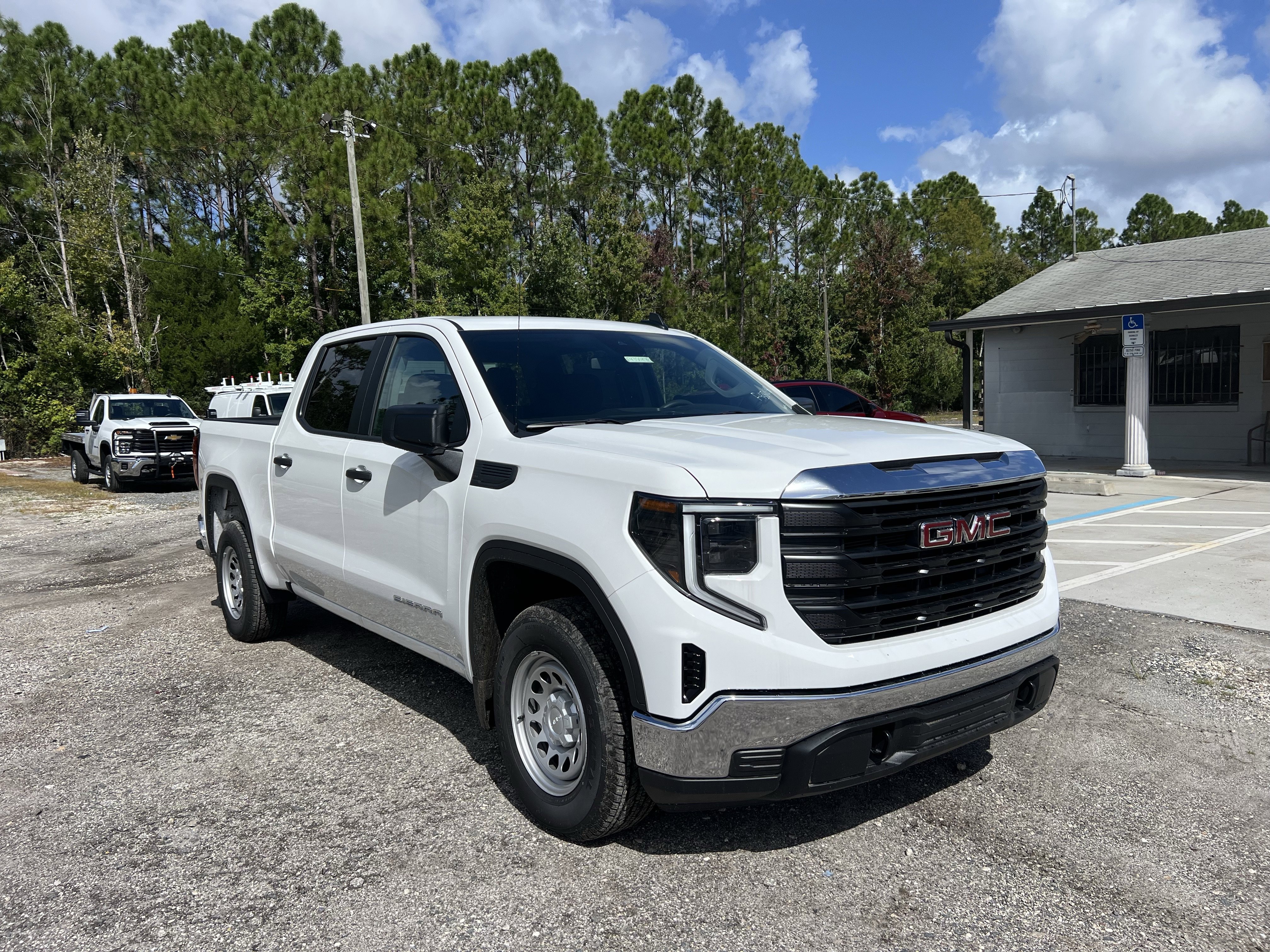 2025 GMC Sierra 1500 Pro - Photo 8