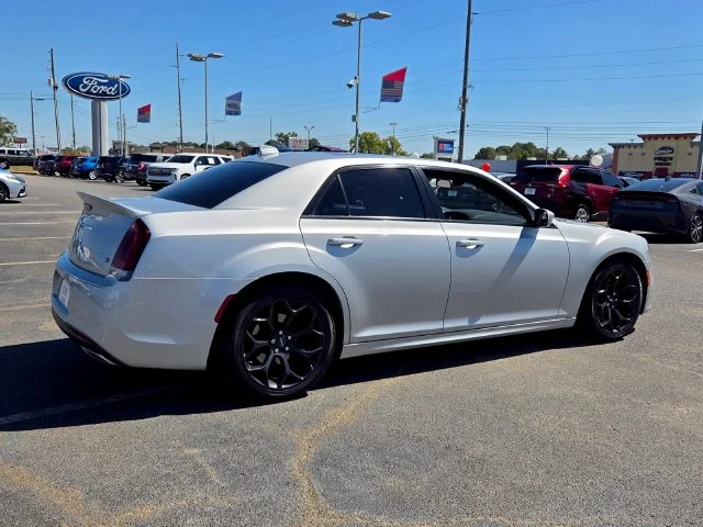Used 2020 Silver Chrysler S image 8