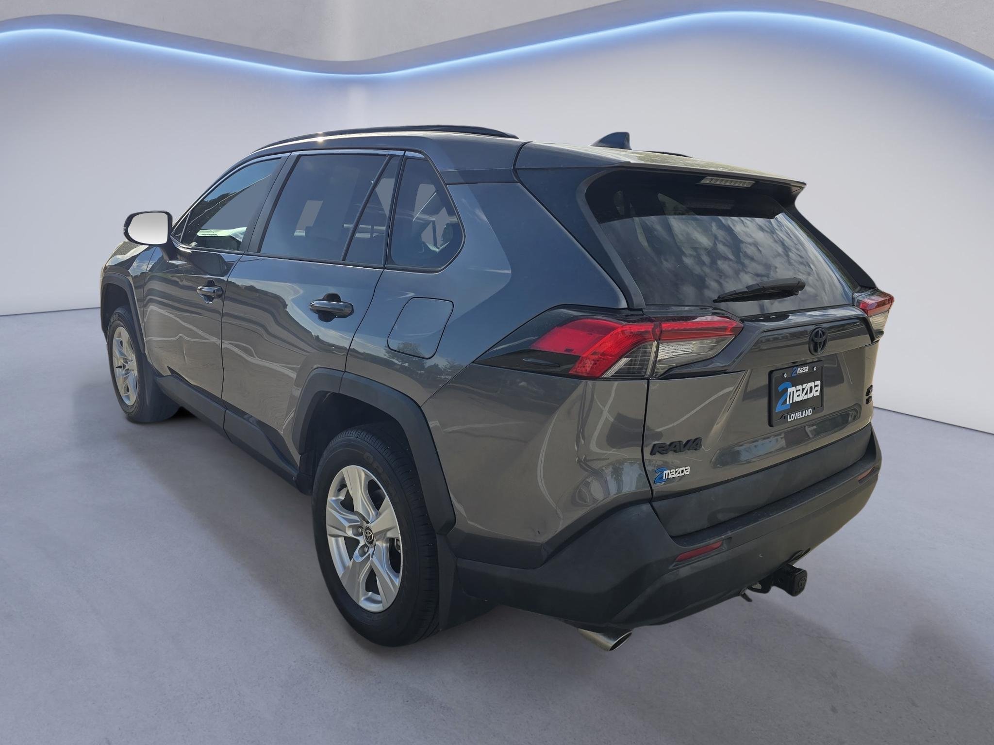 Used 2021 Magnetic Gray Metallic Toyota XLE image 3