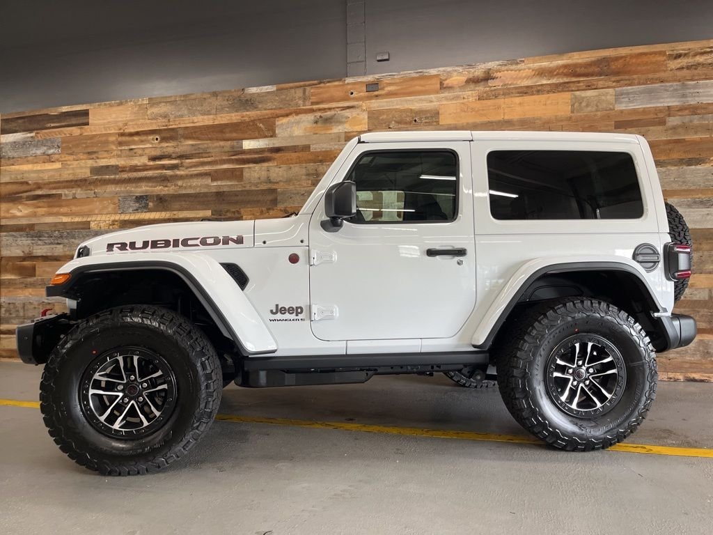 New 2026 Bright White Clear-Coat Exterior Paint Jeep Rubicon X image 20