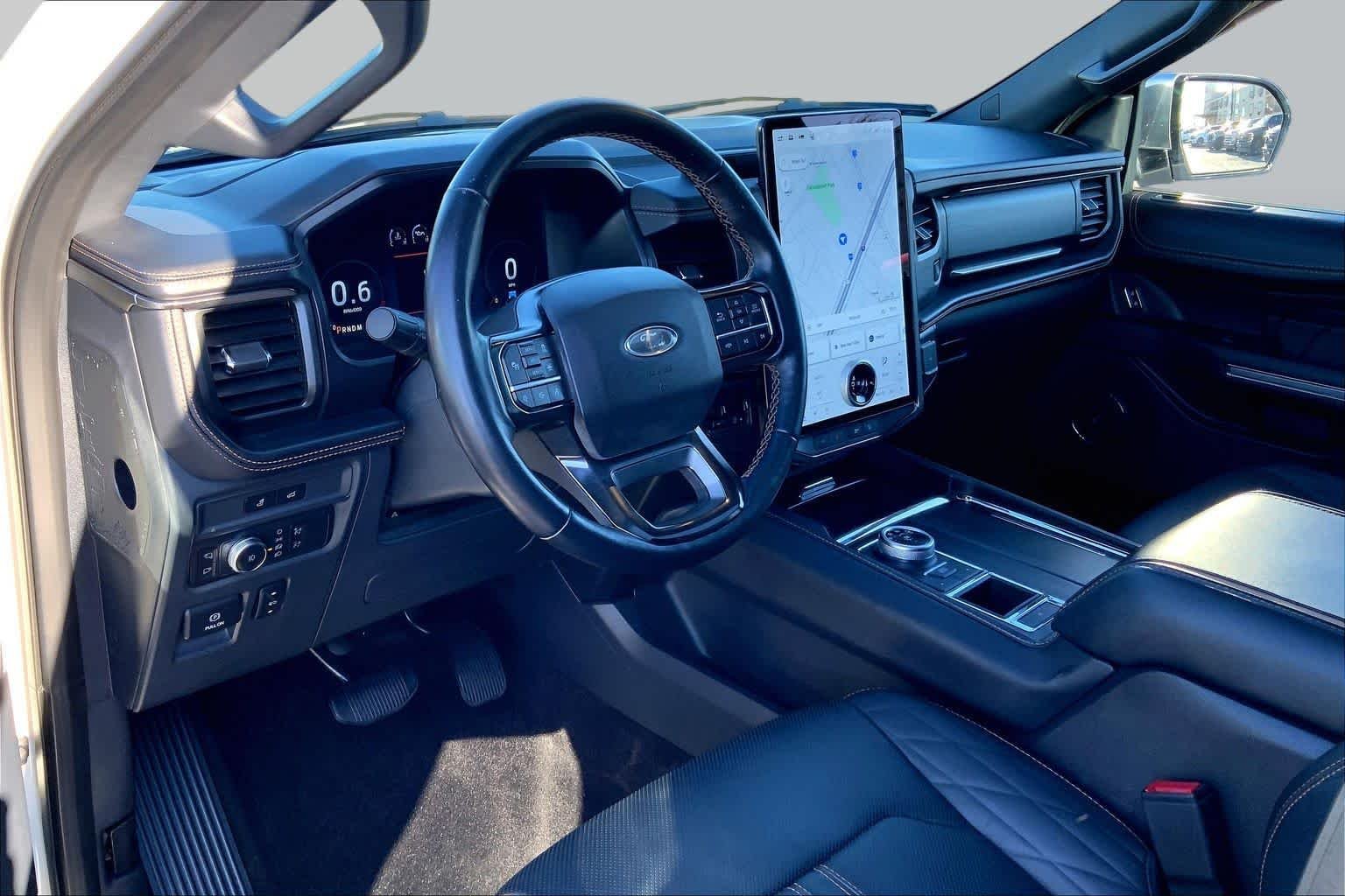 Used 2022 Star White Metallic Tri-Coat Ford Platinum image 15