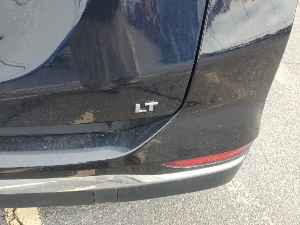 Used 2021 Blue Chevrolet LT image 4