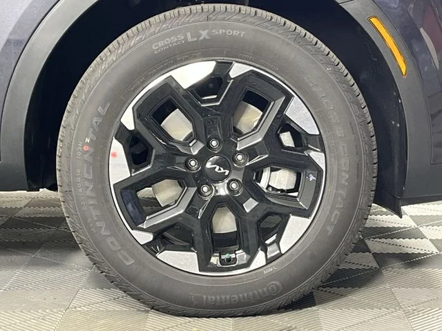 2026 Kia Sorento S - Photo 10