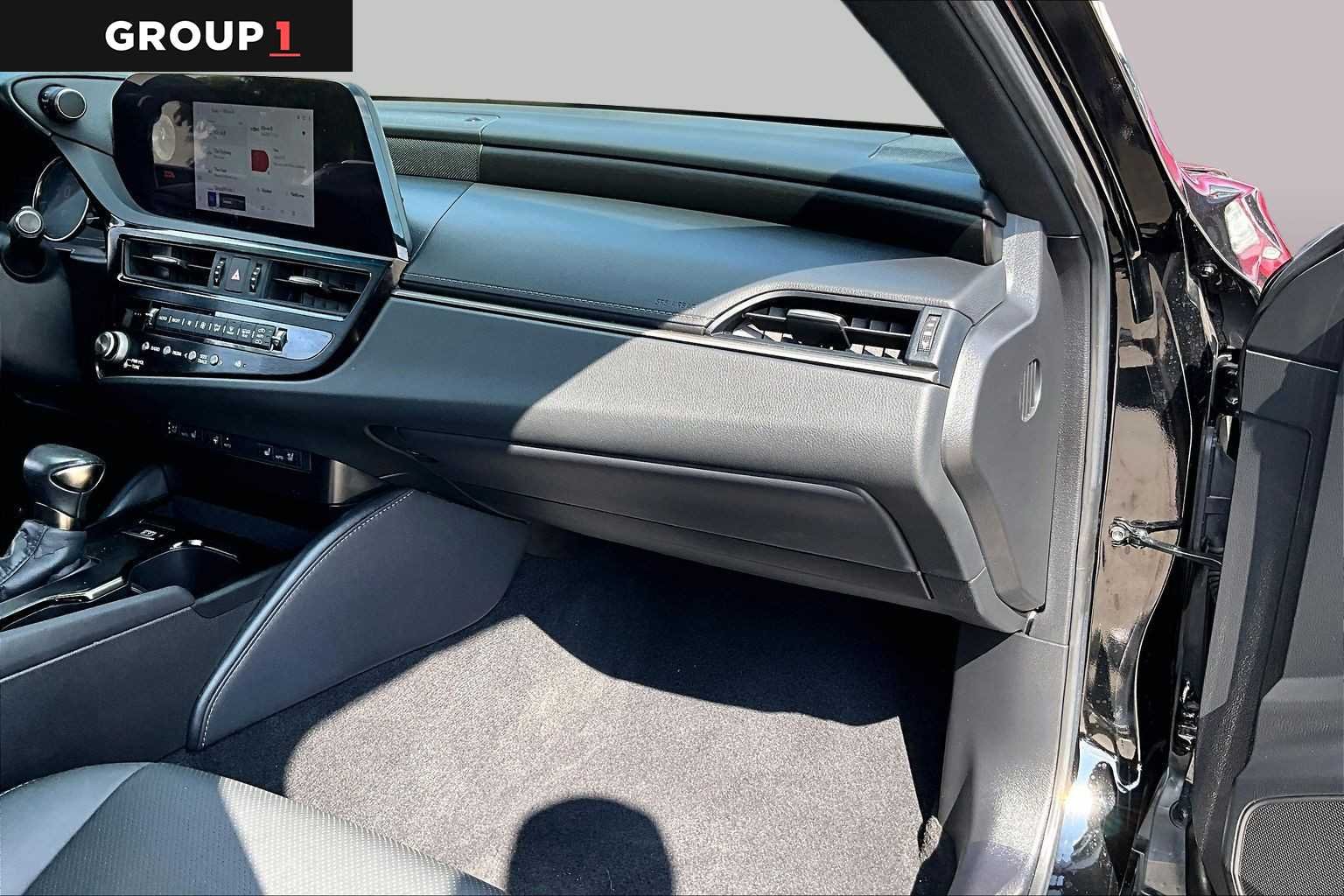 Certified Used 2024 OBSIDIAN Lexus  image 16