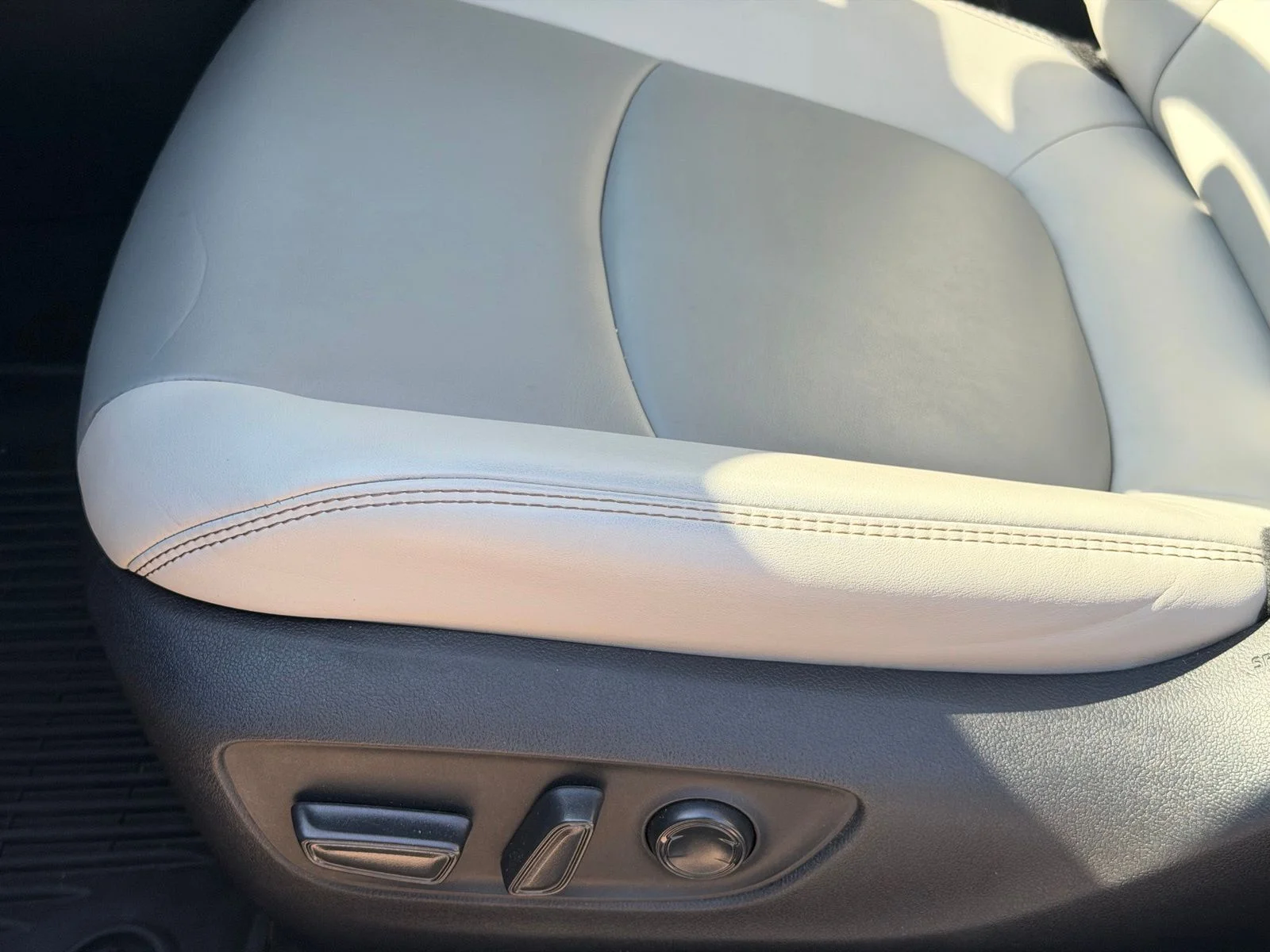 Used 2023 Gray Toyota XLE Premium image 24