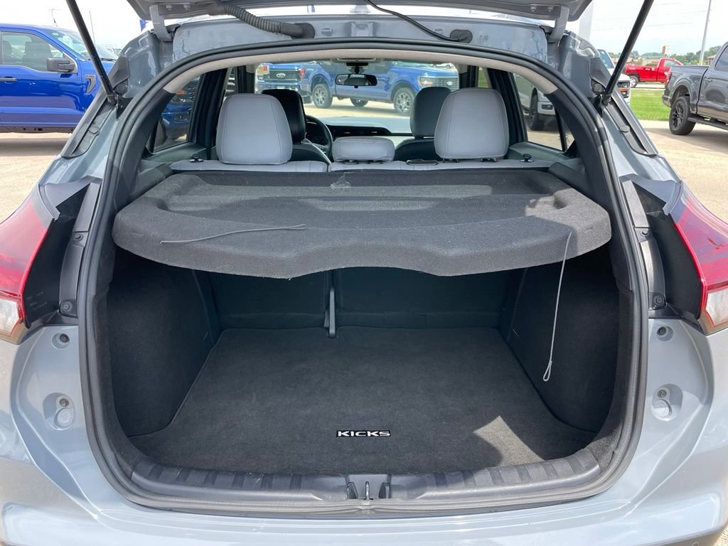 Used 2024 Gray Nissan SR image 29