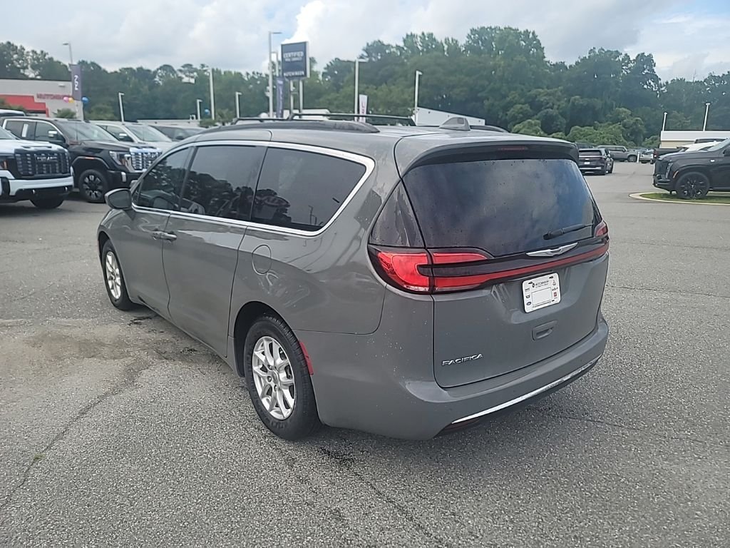 Used 2022 White Chrysler Touring L image 5