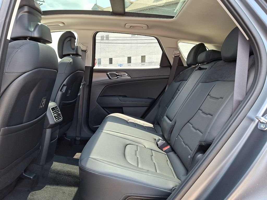 New 2026 Shadow Matte Gray Kia SX Prestige image 6
