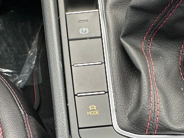 New 2026 Pure White Volkswagen 2.0T Autobahn image 31