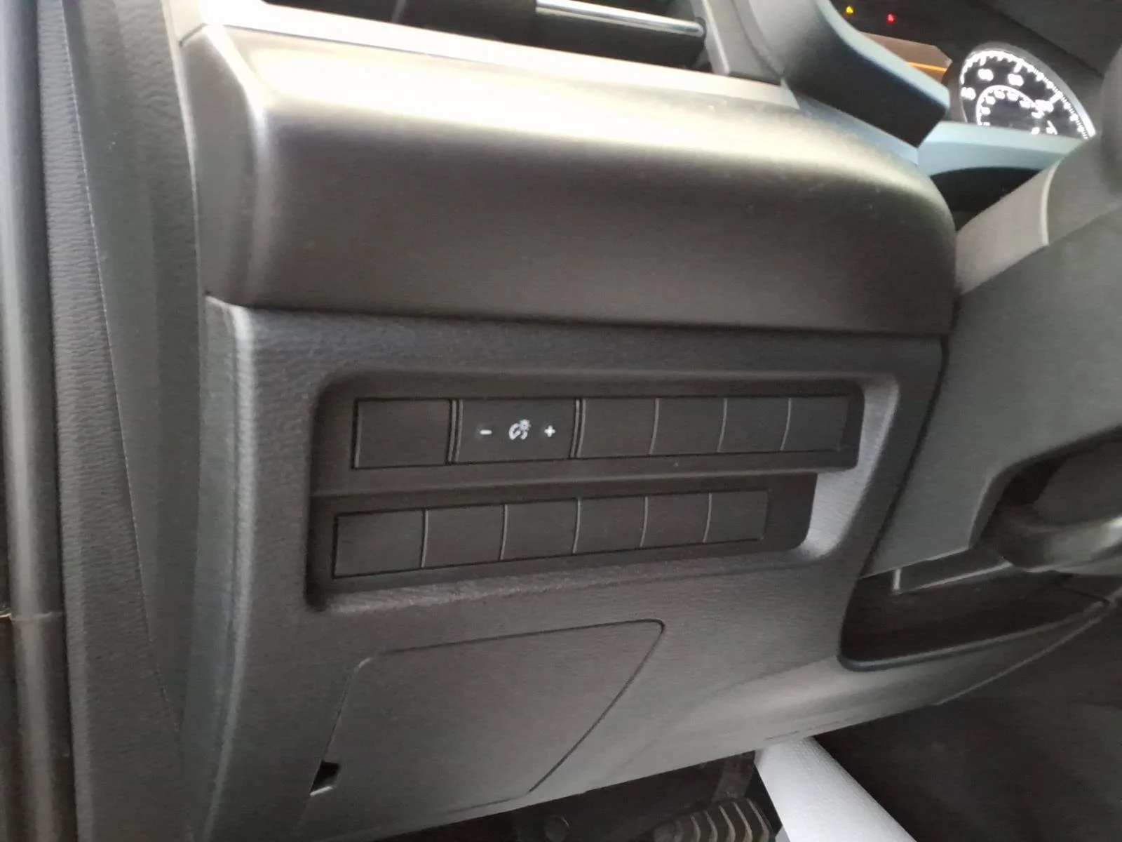 2022 Mitsubishi Outlander ES - Photo 20