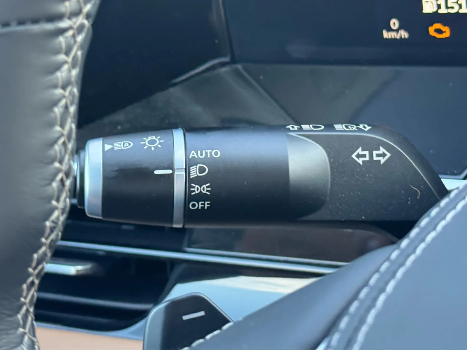 Certified Used 2025 Dynamic Metal INFINITI SENSORY image 19
