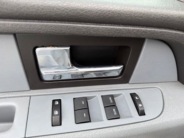 Used 2014 Ingot Silver Metallic Ford XLT image 10