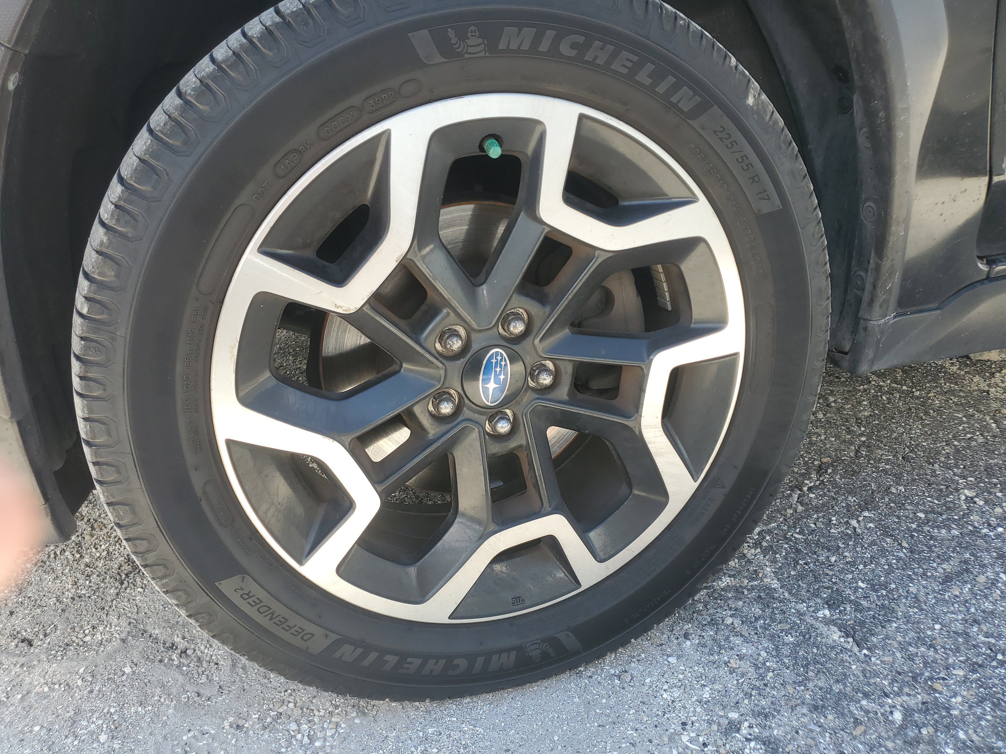 Used 2016 Crystal Black Silica Subaru Premium image 1