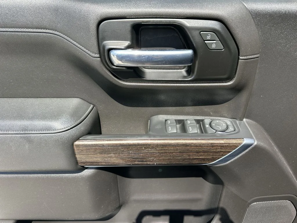 Certified Used 2021 Pacific Blue Metallic GMC Elevation image 23