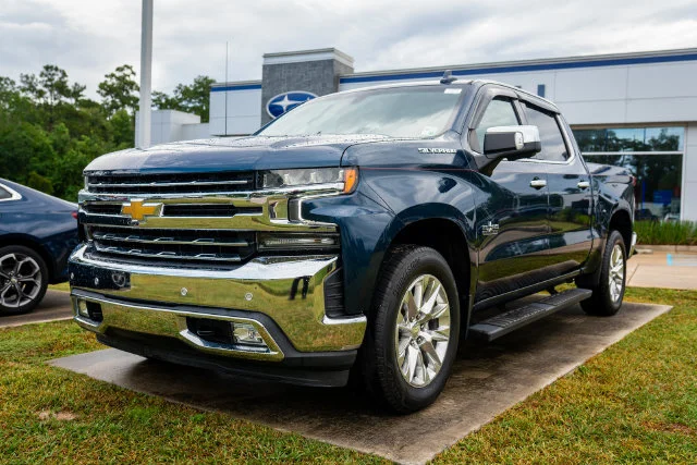 Used 2021 Northsky Blue Metallic Chevrolet LTZ image 11
