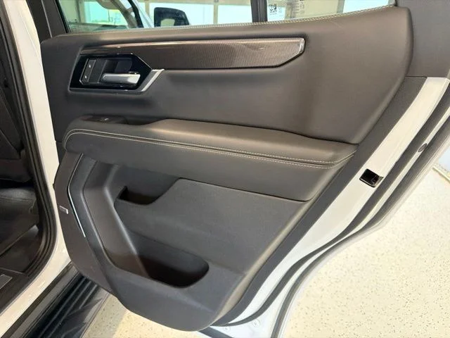 Used 2025 White GMC Elevation image 49