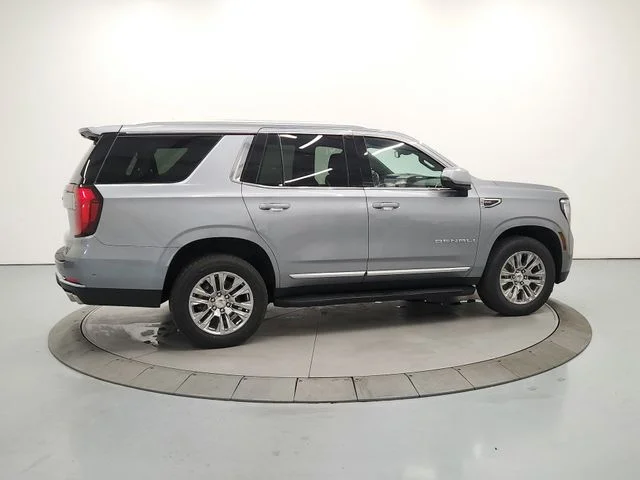 Used 2025 Silver GMC Denali image 9
