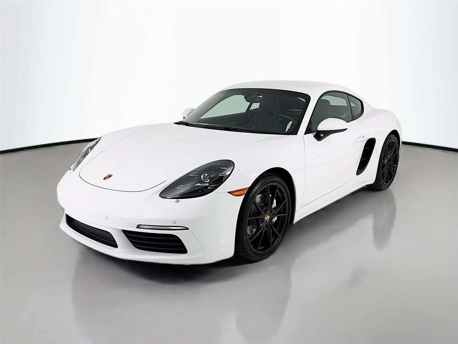 2022 Porsche 718 Cayman T's photo