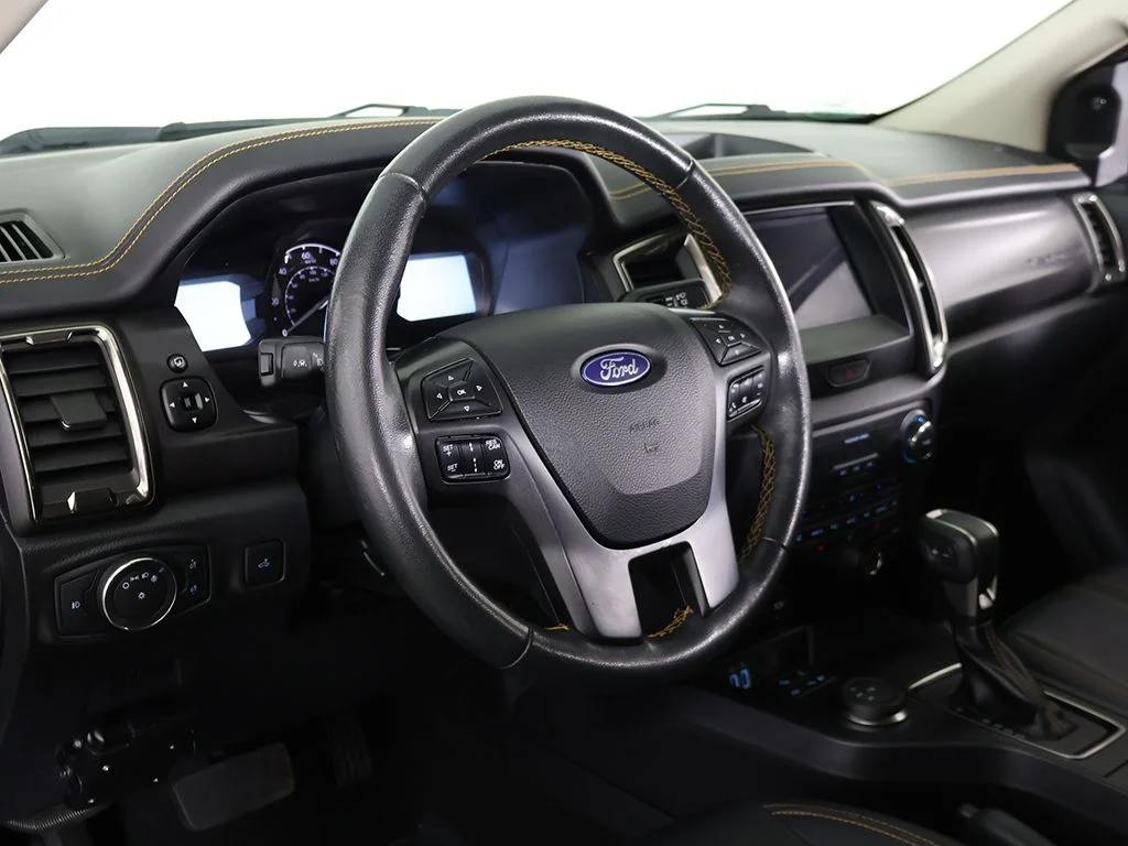 Used 2022 Shadow Black Ford Lariat image 28