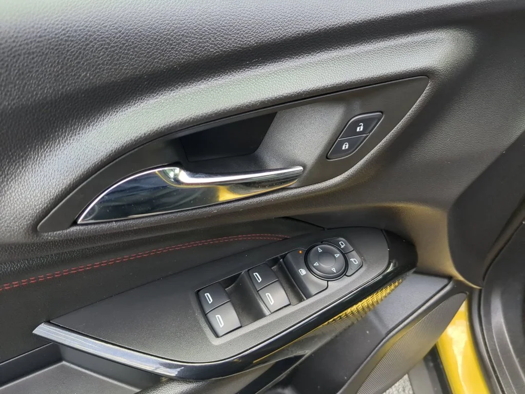 Used 2025 Nitro Yellow Metallic Chevrolet 2RS image 12