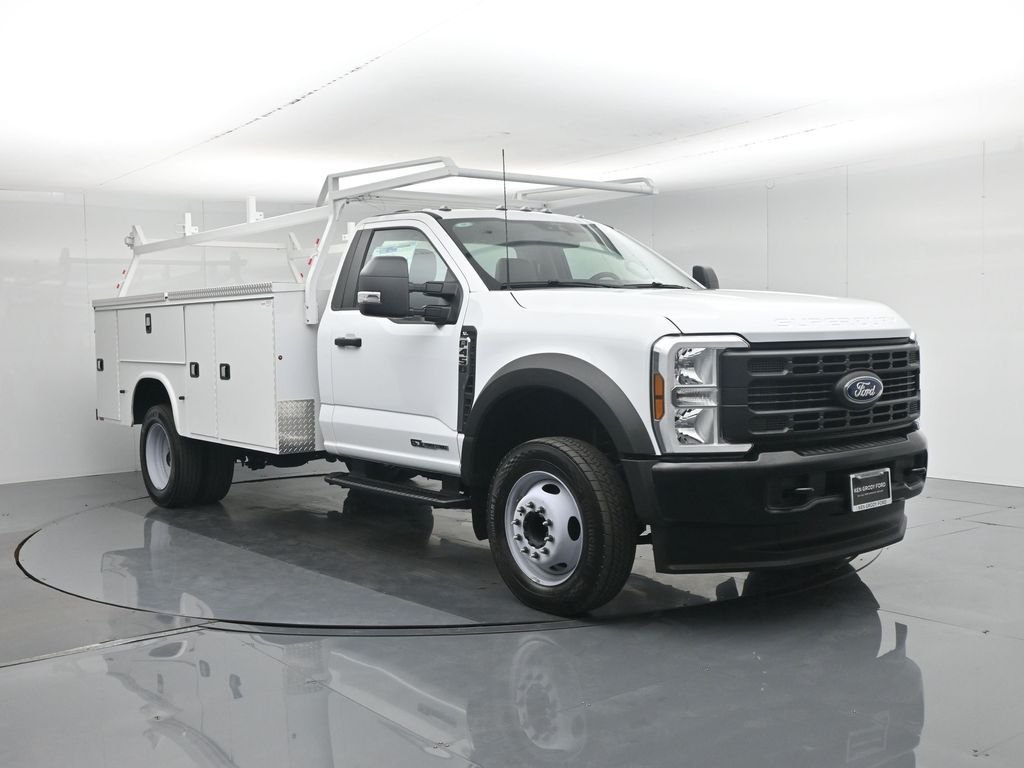 2025 Ford F-450 XL Regular Cab 169-In DRW's photo