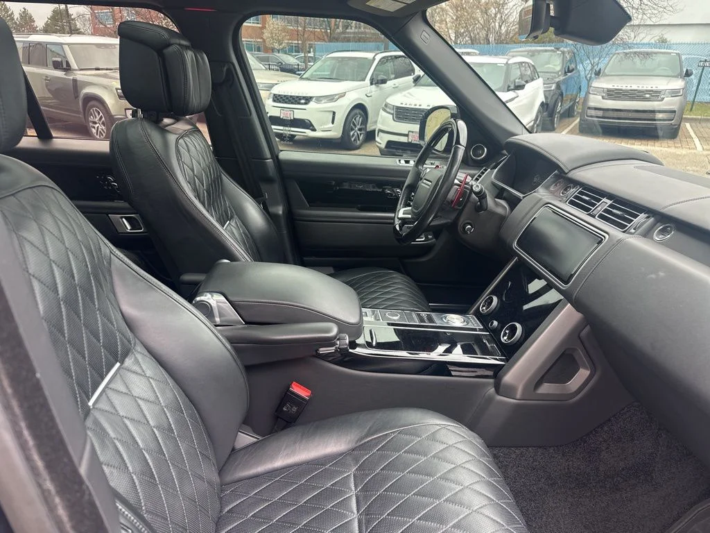 Used 2020 Borealis Black Land Rover SVAutobiography image 11