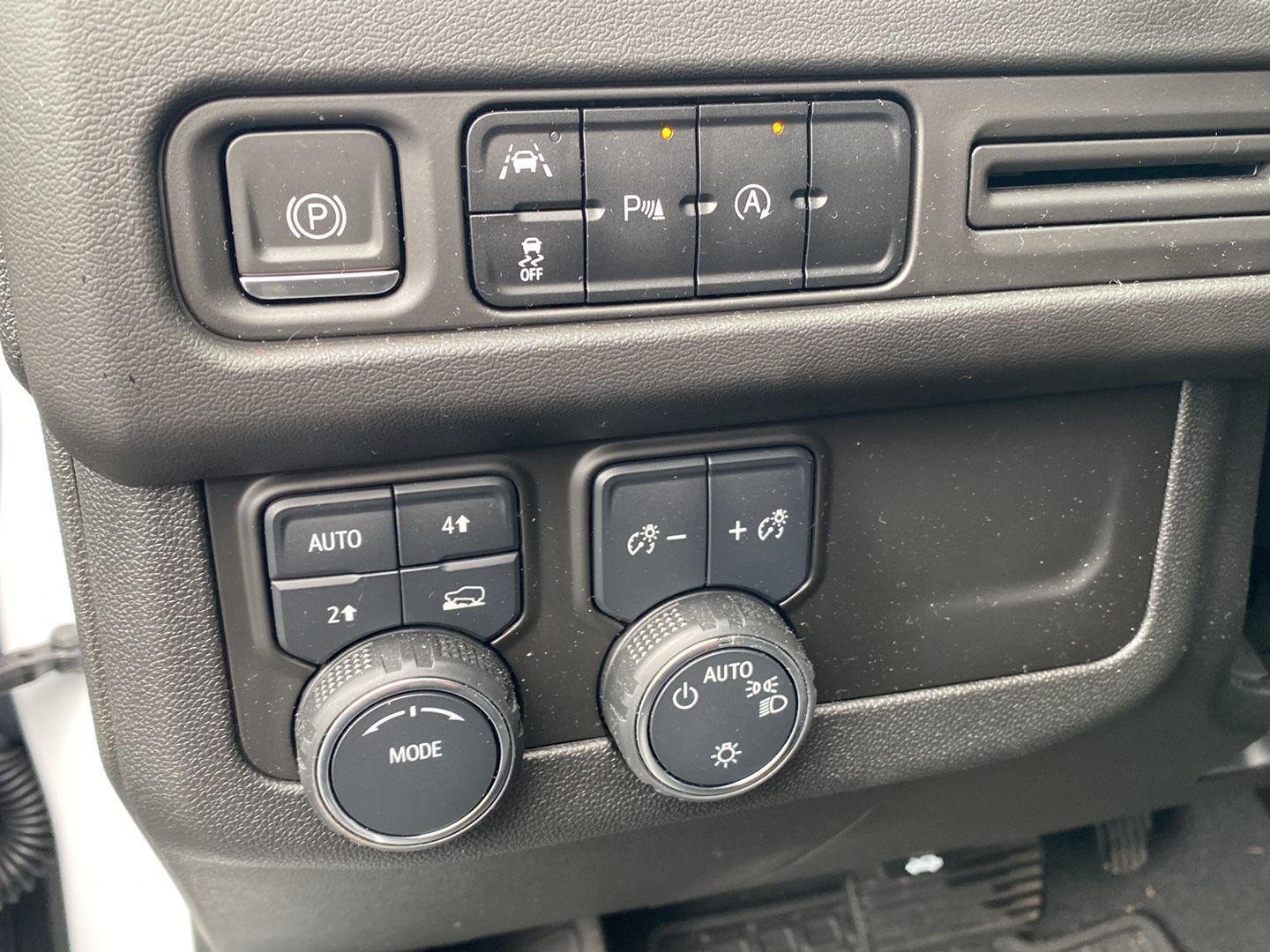 Used 2024 Summit White Chevrolet LS image 17