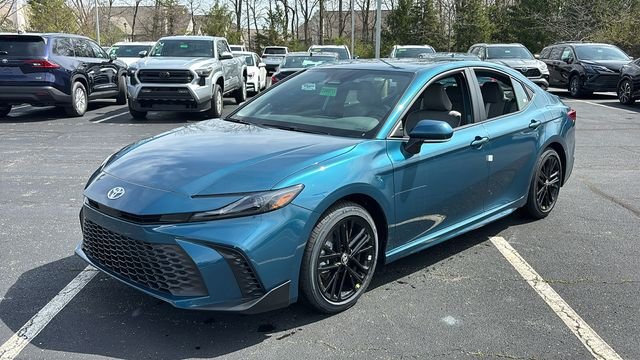 View vehicle photo 2