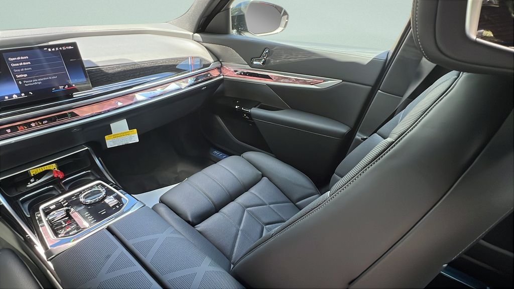 New 2026 Black Sapphire Metallic BMW 740i xDrive image 12