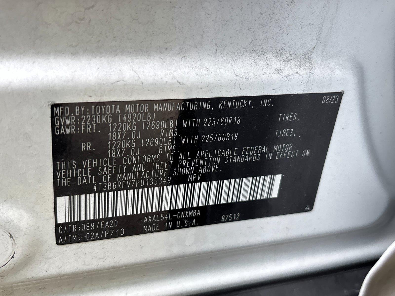 Used 2023 Wind Chill Pearl Toyota XLE Premium image 11