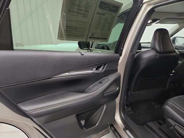 Used 2023 Silver INFINITI LUXE image 15
