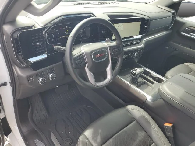Used 2025 Summit White GMC SLT image 10